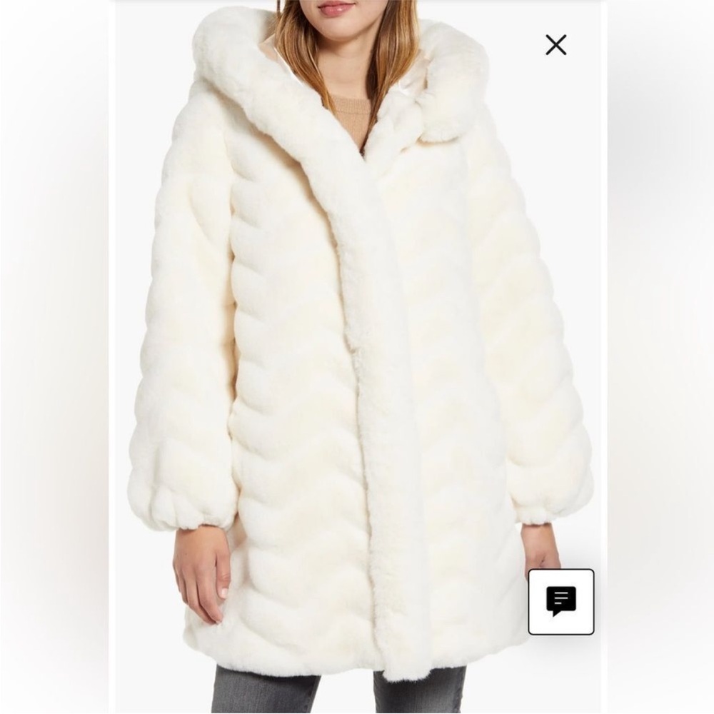 GALLERY Grooved Faux Fur Hooded Jacket - Picture 3 of 13